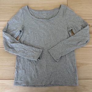 GAP Heather Gray Modern T-Shirt